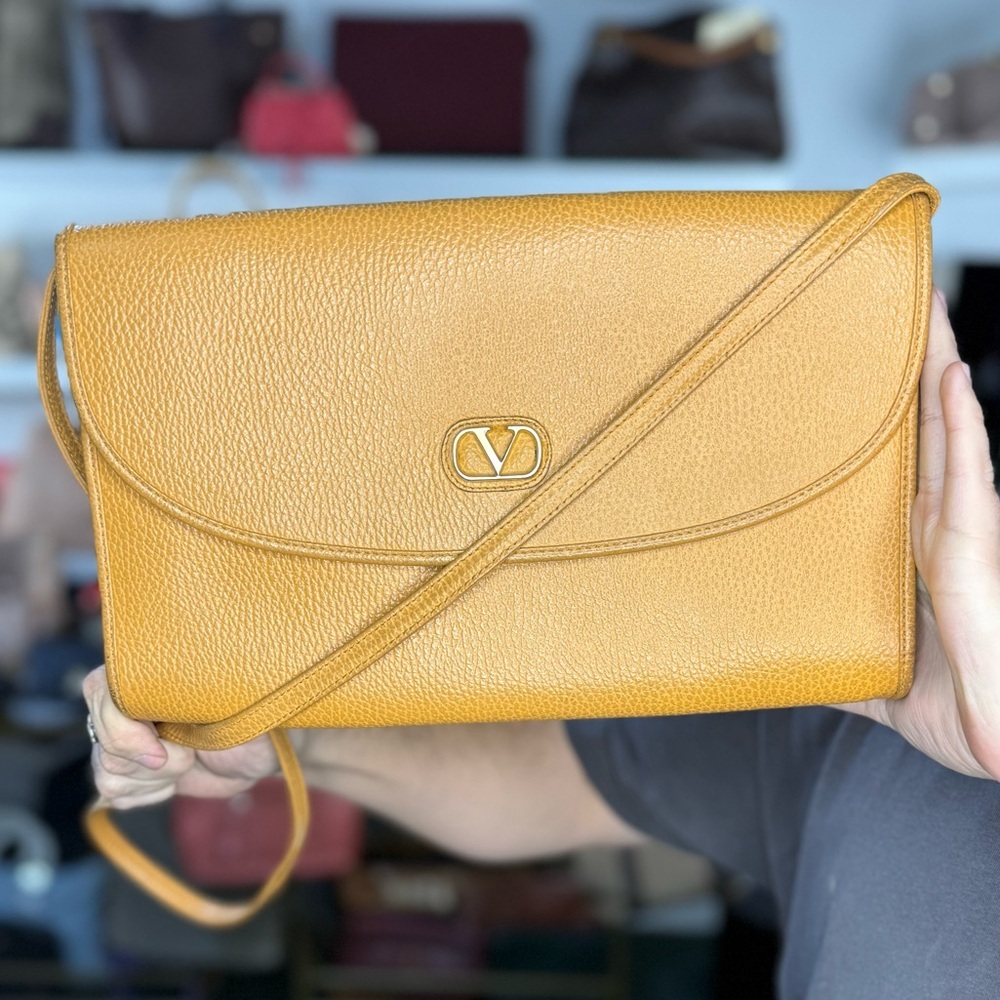 VALENTINO GARAVANI EAST-WEST FLAP